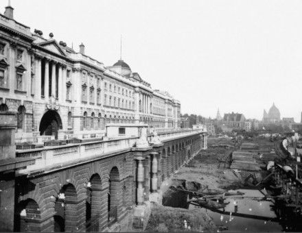 embankment.jpg